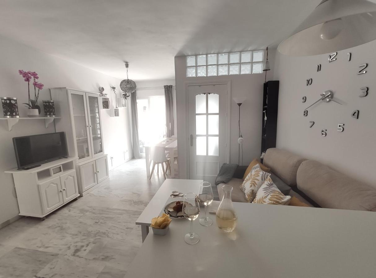 Апартаменти Apartamento Nuevo A 50 M. De La Playa Морче Екстер'єр фото